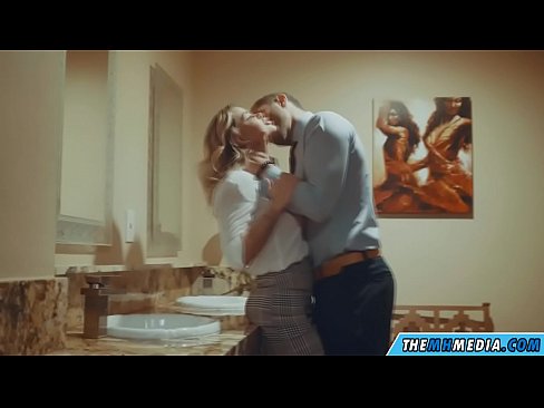❤️ Amikor egy bögyös szőke elcsábít egy nyilvános WC-ben ☑ Kemény pornó at hu.tradewin.top ❤